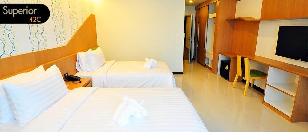 42C The Chic Hotel Nakhon Sawan Exterior photo