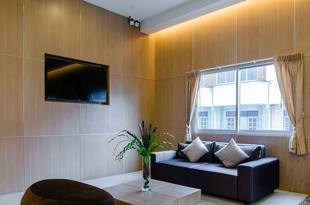 42C The Chic Hotel Nakhon Sawan Exterior photo